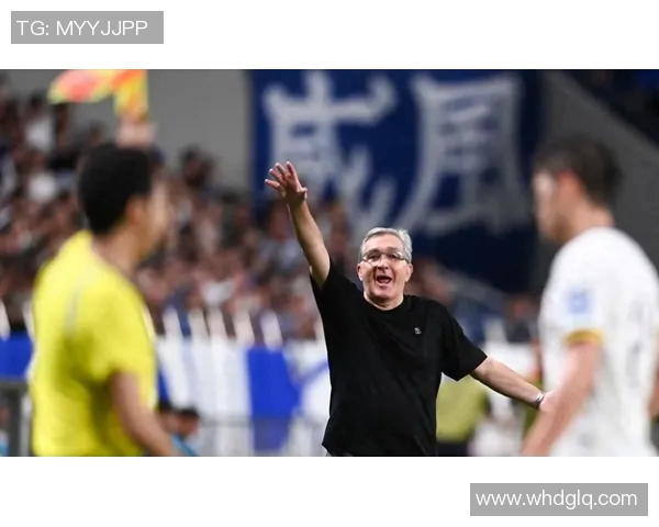 国足失利引发球迷情绪崩溃 社交平台热议声讨持续升温 国足失利引发球迷情绪崩溃 社交平台热议声讨持续升温